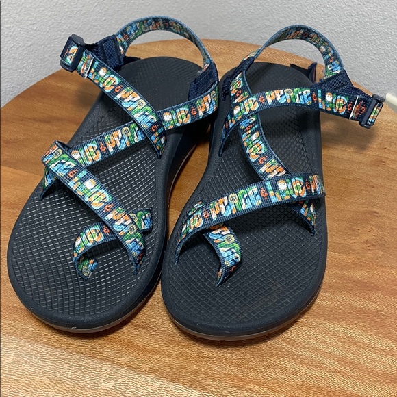 Chaco Other - Men’s Chaco Summer of 69 Z/Cloud 2 Sandal Woodstock Peace & Love Print Size 11